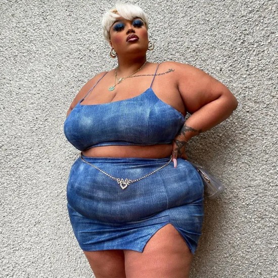 Women Plus Size Sexy Edgy Sleeveless Crop Camisole And Side-slit Skirt Two-piece Set Women Plus Size Sexy Edgy Sleeveless Crop Camisole And Side-slit Skirt Two-piece Set