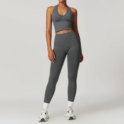 Women Fashion Solid Color Thread Seamless Halter-Neck Tank Top Tight Pants Yoga Sports Two-Piece Set Women Fashion Solid Color Thread Seamless Halter-Neck Tank Top Tight Pants Yoga Sports Two-Piece Set